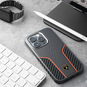 Funda Oficial Licenciada Lamborghini de Cuero Genuino para iPhone 16 Pro, Cubierta de Fibra de Carbono para iPhone 17 Pro Max - Product Image 6