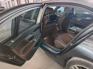 <span class=keywords><strong>BMW</strong></span> Série 7 Turbo xDrive AWD 2017 d'occasion, toit ouvrant panoramique 360° °   Sièges en cuir pour caméra, faible kilométrage, expédition mondiale, <span class=keywords><strong>prix</strong></span> négociable - Product Image 4