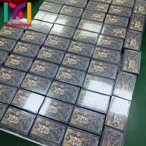 Production de jeux de tarot personnalisés, y compris le tri, l'empilage et l'assemblage complet des cartes - Product Image 4