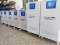 Stabilisateur de tension automatique triphasé 380V 400V 60KVA 70KVA 80KVA SVC TNS en cuivre pour usage industriel