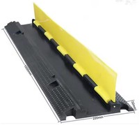 Hochwertiger Schwarz-Gelber Gummi-Kabelschutz 1000*220*30mm, 20x7mm Kanal, Verkehrssicherheits-Geschwindigkeitsbegrenzer für Bühnenbeleuchtung