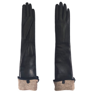 Gants en cuir tactiles élégants pour femme, style classique uni, sexy, en peau de mouton noire, pour l'hiver, la pêche, la plage, fabriqués dans une usine certifiée BSCI - Product Image 2