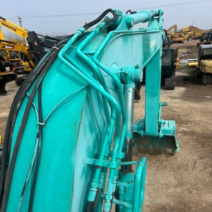 Excavadora Kobelco SK135SR Usada de 13 Toneladas con Cola Corta - Product Image 2
