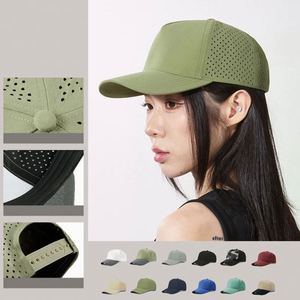 Casquette de camionneur en mousse et maille à 5 panneaux, personnalisée avec logo brodé, de haute qualité, par Desig Factory - Product Image 1