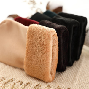 Chaussettes de neige thermiques épaisses en polaire pour femmes, idéales pour le ski, le cyclisme et la détente au sol - Product Image 4