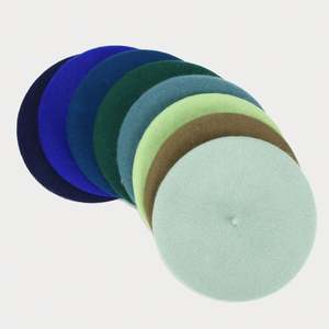 Béret en Laine 100% Brodé Personnalisé pour Femme Adulte – Vente en Gros, Modèle Uni Teint - Product Image 3