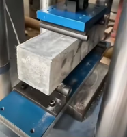 Testeur de béton hydraulique à quatre colonnes, haute précision, commande numérique par servo-vanne en boucle fermée, dispositif de flexion à 4 points, garantie 1 an
