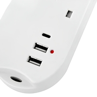 UK Power Socket 3 Ways 13A 250V Surge Protection des enfants avec interrupteur avec 2 Type a 1 Type C Charge rapide Max.20W 3G1.25mm2x1.0m