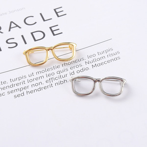 Broches de estilo de lentes ópticas, pasadores chapados en plata y oro, Metal fundido a presión, en Stock - Product Image 1
