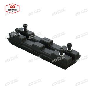 แผ่นยางรองตีนตะขาบขนาด 300 มม. สำหรับเครื่องกัดถนนวิร์ตเกน รุ่น W2000 - Product Image 2