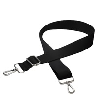 Sac de messager à bandoulière large assorti pour femme avec remplacement de décoration de chaîne en nylon en cuir de taille robuste