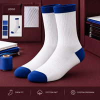 Lot de chaussettes pour hommes en coton et élasthanne, coloris blanc cobalt, avec bord côtelé, talon et bout renforcés, tailles assorties