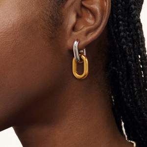 Boucles d'oreilles clous géométriques modernes en acier inoxydable color-block pour femme, bijoux fantaisie avec motif linéaire - Product Image 4