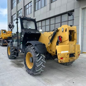 Chariot télescopique <span class=keywords><strong>Caterpillar</strong></span> TH414 d'<span class=keywords><strong>occasion</strong></span>, capacité de 7 tonnes, hauteur de levage de 13,7 m, origine Japon, modèle 2019-2024, puissance de 100 kW, d'origine - Product Image 1