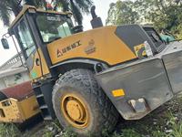 Rouleau compresseur vibrant SDLG RS8220 d'occasion à bas prix, 20 tonnes, en stock pour les projets d'infrastructure en Afrique et en Amérique du Sud