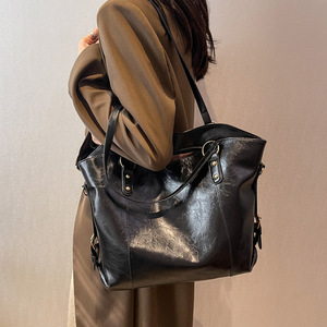 Bolso Tote de Hombro para Mujer, de Gran Capacidad, con Cierre de Dos Cremalleras, Diseño de Caramelo, de Cuero Vegano Encerado, Económico - Product Image 5