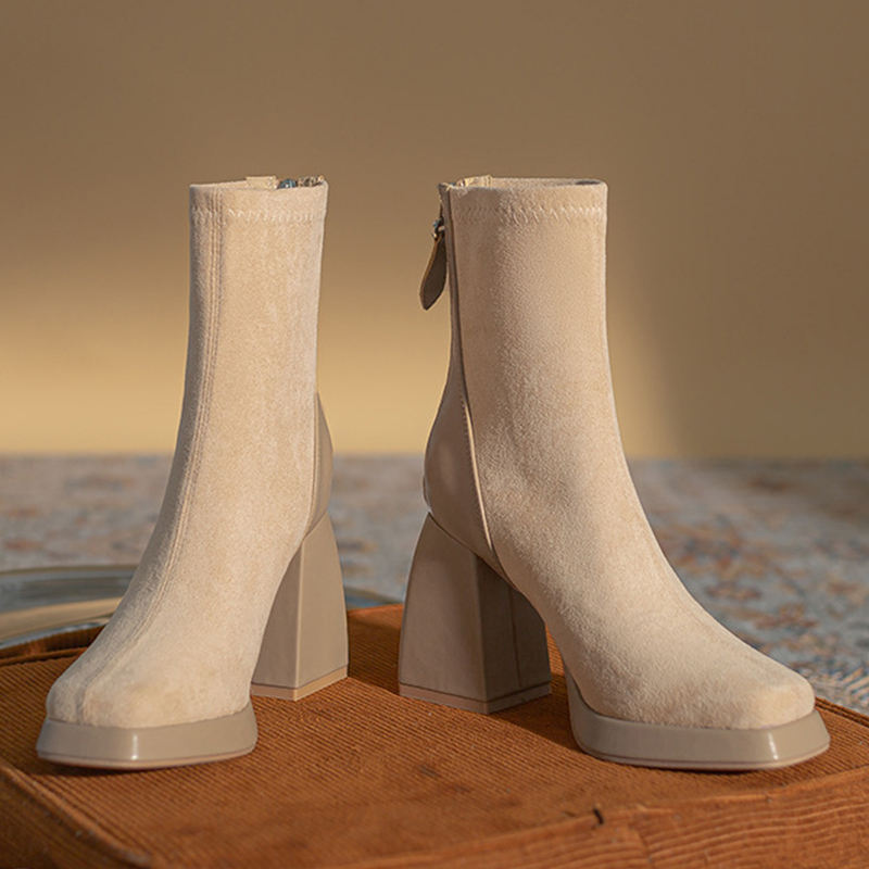 สีสีกากี