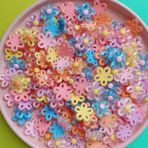 Accessoires de bijoux DIY : Breloques miniatures en résine ajourées en forme de fleur pour la création de broches, coques de téléphone et aimants de réfrigérateur - Product Image 5