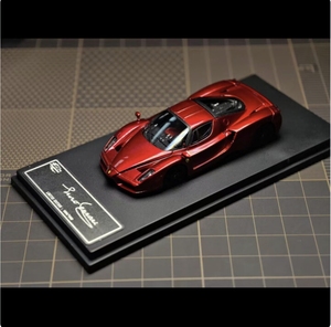 Modellino Auto King Model 1:64 <span class=keywords><strong>Enzo</strong></span> in Lega di Alluminio Pressofuso con Pannelli Anteriori/Posteriori Rimovibili Personalizzabile per Decorazione Casa e Regalo - Product Image 2