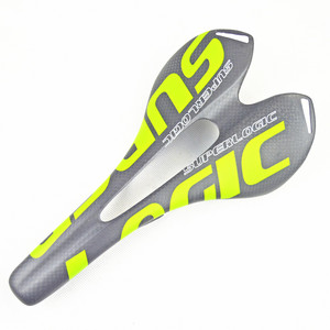 Selle de vélo confortable ultralégère en fibre de carbone, absorbant les chocs, avec ventilation et design imperméable pour vélos de montagne et de route - Product Image 5