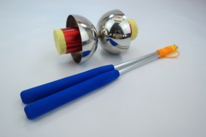 Yiqu <span class=keywords><strong>Pro</strong></span> Fire <span class=keywords><strong>Diabolo</strong></span> FJD90 Classique avec finition miroir en acier inoxydable |   Flamme longue durée et éblouissante, unisexe - Product Image 2