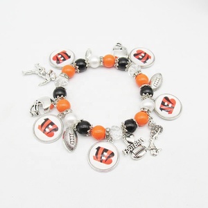 Bracelet Perles Pendentif Équipe de Football Vente en Gros Usine, Bracelet Unisexe Tendance en Alliage Plaqué Argent pour Cadeaux Sportifs - Product Image 4
