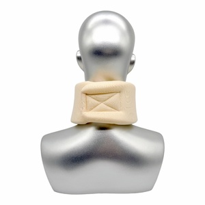 Collare Cervicale Premium in Morbida Spugna per Alleviare il Dolore al Collo, Regolabile per Uomini, Donne e Adulti - Product Image 4