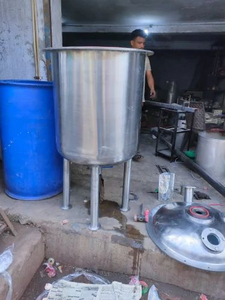 Tanques de almacenamiento de productos químicos SS Diseño vertical u horizontal con ventilación, boquilla y alcantarilla - Product Image 4