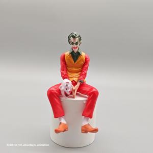 Figura de acción de PVC de payaso sentado para decoración de techo de coche <span class=keywords><strong>Marvel</strong></span>, juguete para niños - Product Image 3