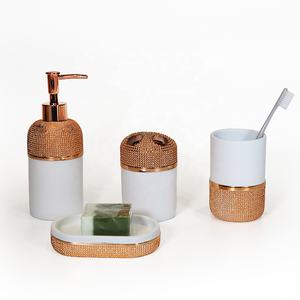 Durevole <span class=keywords><strong>Rosa</strong></span> Della Resina di Colore 5 Pezzi <span class=keywords><strong>Accessori</strong></span> per Il <span class=keywords><strong>Bagno</strong></span> <span class=keywords><strong>Set</strong></span> - Product Image 1