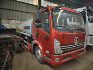 Camión cisterna de agua 4x2 SHACMAN <span class=keywords><strong>10000</strong></span> litros - Product Image 2