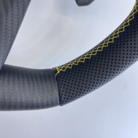 Volant en fibre de carbone personnalisé pour Lamborghini URUS, finition carbone mat avec palettes de changement de vitesse