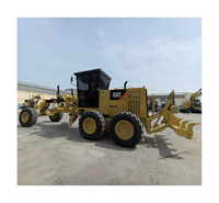 Motoniveladora CAT 140H Caterpillar con pocas horas de uso, precio económico, maquinaria de construcción en oferta.