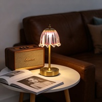 Lampe de table tactile en verre à intensité variable, design floral, pour salon/chambre, ambiance Pat Pat, style luxe léger