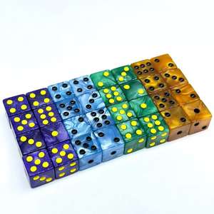 Juego de mesa de plástico de 16mm de 6 caras estándar personalizado promocional D6 dados fiesta temática de Casino dados negros en blanco para regalos de Juguetes - Product Image 5