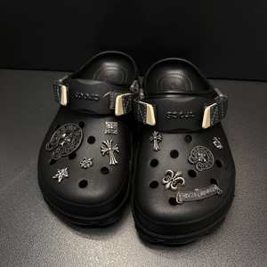 Boucle décorative en métal en forme de croix pour accessoires de bricolage de chaussures <span class=keywords><strong>Crocs</strong></span> de style rétro, accessoires de chaussures Chrome Heartt - Product Image 5