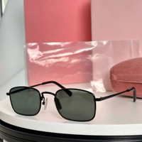 Lunettes de soleil unisexes Fashion Square, monture large argentée, verres dégradés gris, protection UV400, plage, activités de plein air