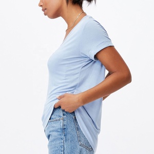Dernier <span class=keywords><strong>t</strong></span>-<span class=keywords><strong>shirt</strong></span> à <span class=keywords><strong>col</strong></span> en <span class=keywords><strong>V</strong></span> pour femmes avec fond rond Personnalisé de qualité supérieure 100% coton <span class=keywords><strong>T</strong></span>-<span class=keywords><strong>shirt</strong></span> uni vierge pour femmes <span class=keywords><strong>T</strong></span>-shirts coupe ajustée - Product Image 4