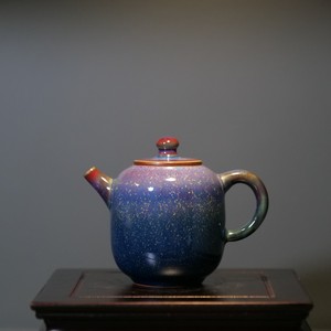 Théière artisanale en porcelaine Jun, coffret cadeau, glaçure bleu-or, poignée en porcelaine - Patrimoine culturel immatériel chinois, 200 ml - Product Image 2