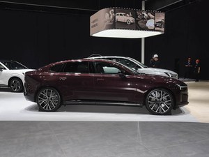 Nuevo Volvo <span class=keywords><strong>ES90</strong></span> Ultra 2027, Sedán Hatchback Eléctrico Puro de Alto Rendimiento con Doble Motor y Tracción en las Cuatro Ruedas, 5 Plazas, Volante a la Izquierda - Product Image 3