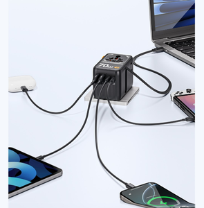 Adaptateur de prise universel mondial avec câble de charge rapide intégré 70W - Amélioration de la maison intelligente >> Articles pour maison intelligente - Product Image 2