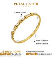 Gelang JinSpark 'Petal Latch' berbahan baja tahan karat 316L dengan bezel set, engsel, dan lapisan emas 18K vakum, serta zircon bunga 3D untuk wanita