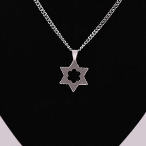 COLGANTE ESTÉTICO EN FORMA DE ESTRELLA CON DIAMANTE DE LABORATORIO REDONDO TINEY EN ORO SÓLIDO DE 18KT PARA TODAS LAS OCASIONES PARA HOMBRE MUJER - Product Image 6