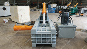 Compacteur hydraulique de métal de 160 tonnes prêt à l'emploi pour le traitement professionnel des déchets, presse à balles carrées de 400 mm - Product Image 5