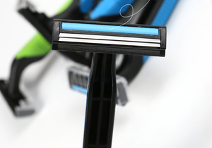 Số lượng lớn bán buôn dao cạo dùng một lần cho cửa hàng cắt tóc chuyên nghiệp sử dụng lưỡi sắc nét chất lượng cao tùy chỉnh logo giá cả phải chăng tùy chọn - Product Image 3