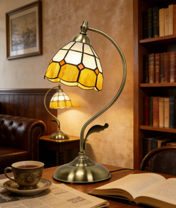 <span class=keywords><strong>Lampe</strong></span> de table rétro américaine pour salon et chambre, <span class=keywords><strong>lampe</strong></span> de bureau en verre teinté luxueuse pour villa et hôtel - Product Image 6