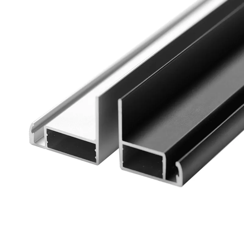 La fabrication de profils de cadre solaire en aluminium Yonz produit une extrusion d'aluminium pour cadre de panneau solaire