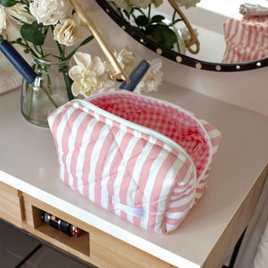 Bolsa de <span class=keywords><strong>Maquillaje</strong></span> Personalizada de Moda al por Mayor, Bolsa de Cosméticos con Cremallera, Acolchada, Rosa, a Rayas, Ecológica, para Niñas - Product Image 6