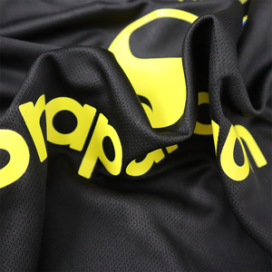 レトロなタイ製高品質サッカーユニフォーム、ホーム/アウェイ、刺繍ロゴ入り、スペイン、マドリッド市向けに輸出 - Product Image 4