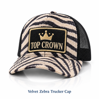 Casquette Trucker Unisexe Personnalisée OEM ODM en Peluche Douce Rayée avec Dos en Maille Respirante et Fermeture Snapback Ajustable – Style Streetwear Tendance